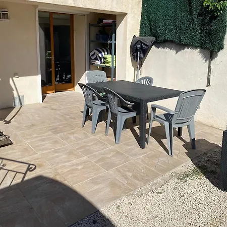 Ravissant Studio Au Centre De Les Pin Proche Marseille, Aix, Toulon, Plages *